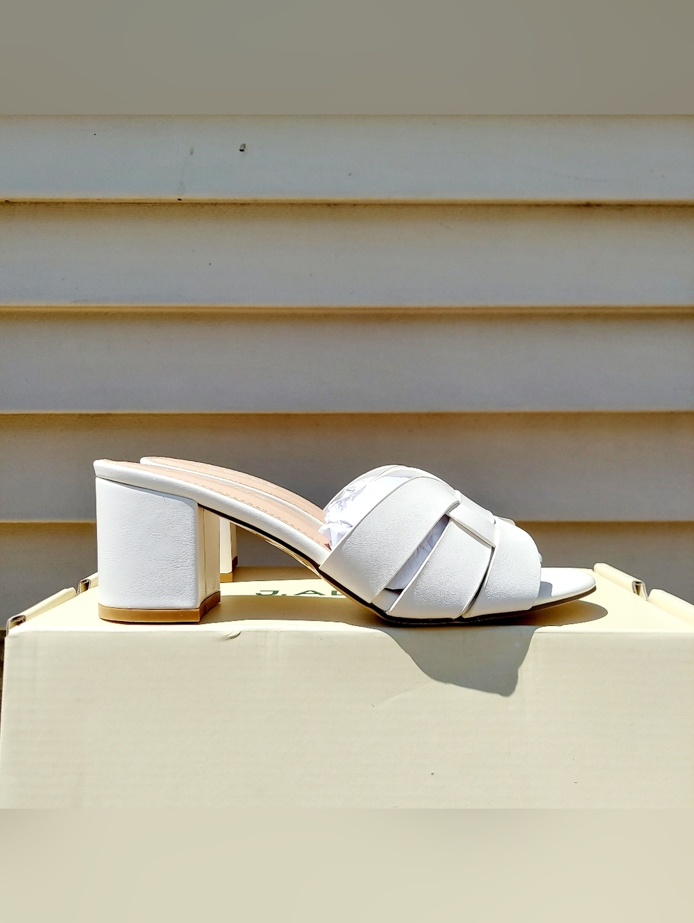 J. Adams Nori White Block Heel Vegan Sandals Women's Size 8 NWT Bridal Summer